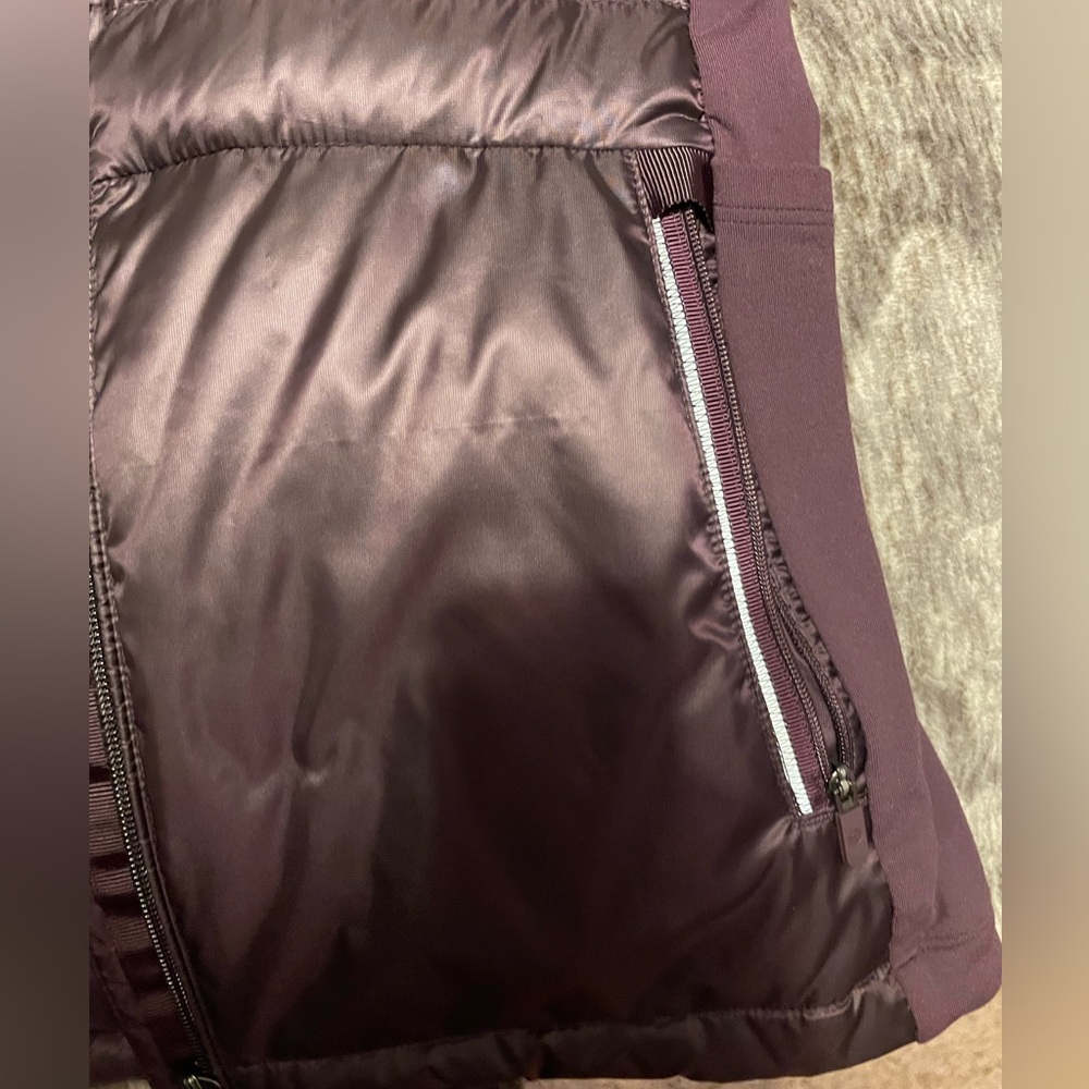 Lululemon down for a run purple vest - Picture 8 of 9